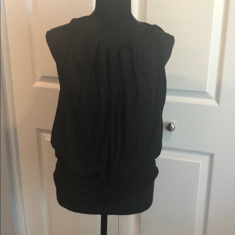 Black waist gathered top